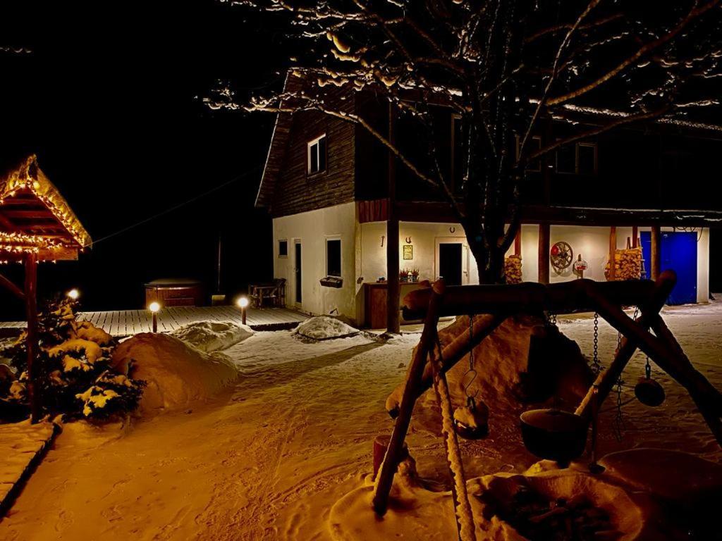Guesthouse, Sauna & Jacuzzi In Gauja Valley - Kakukalns Страупе Экстерьер фото